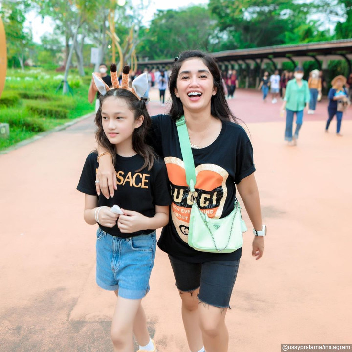 Ussy Sulistiawaty 
