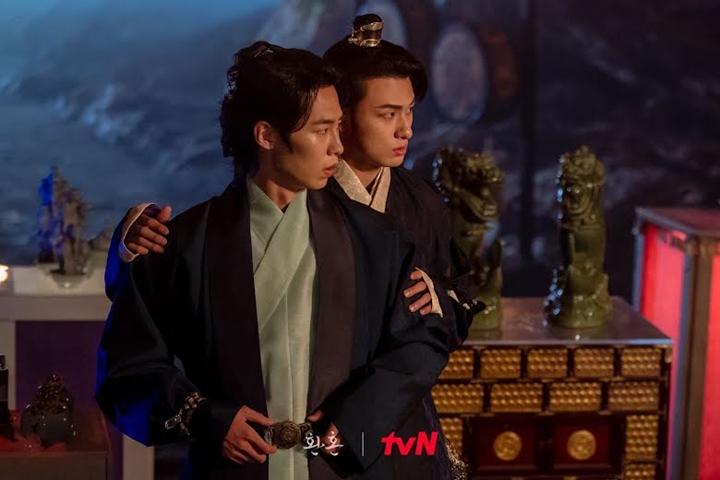 Bukan Jung So Min atau Go Yoon Jung, Lee Jae Wook Justru Ingin Raih Best Couple dengan Aktor Lain