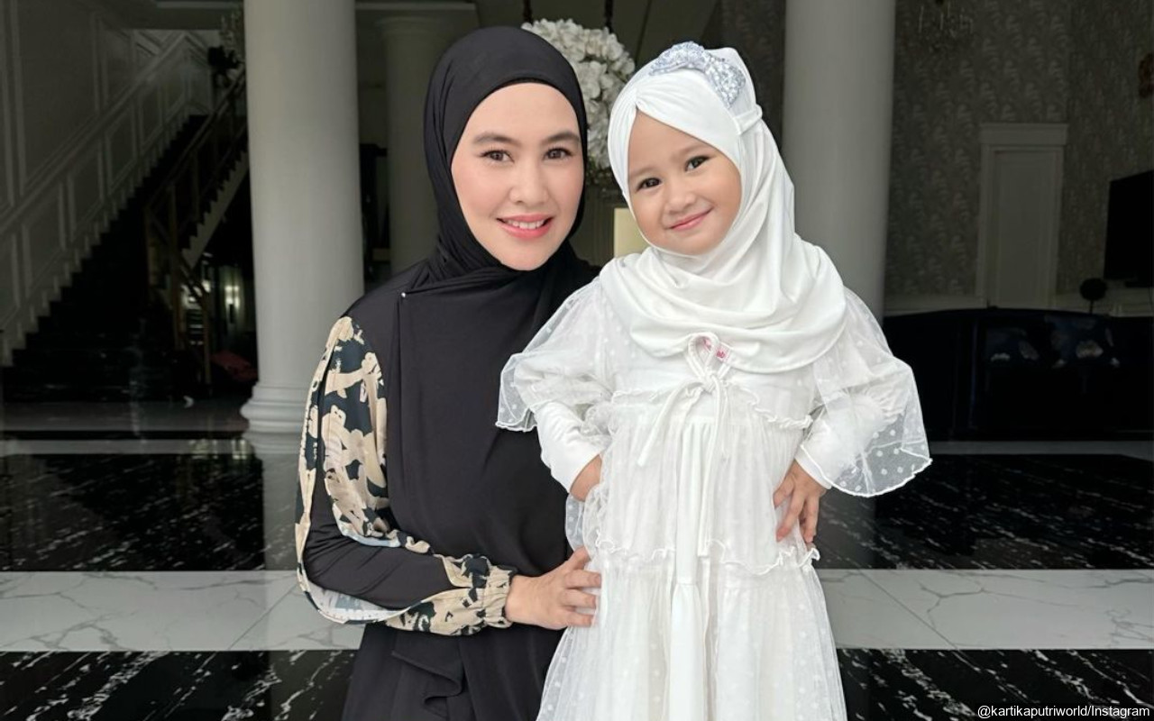 Kartika Putri Bangga Putri Kecilnya Minta Tampil Berhijab Kala Diundang Acara TV
