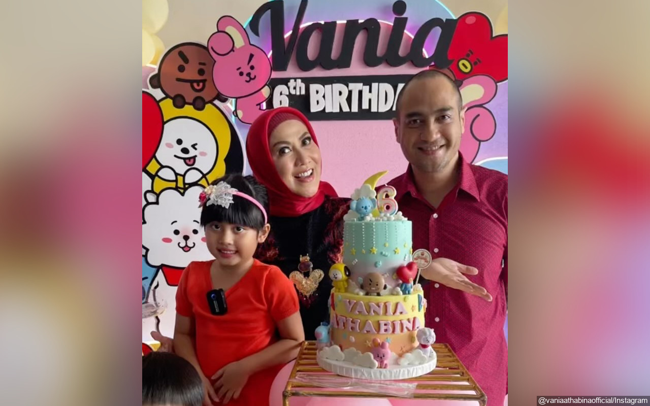 Dekat dengan Ferry Irawan, Reaksi Putri Venna Melinda Usai Ibunya Dikasari Bikin Takjub