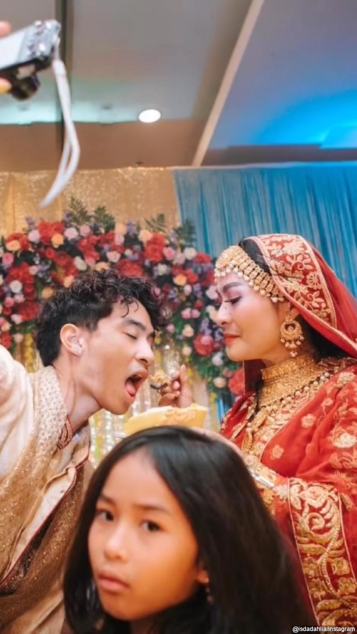 Definisi Adek