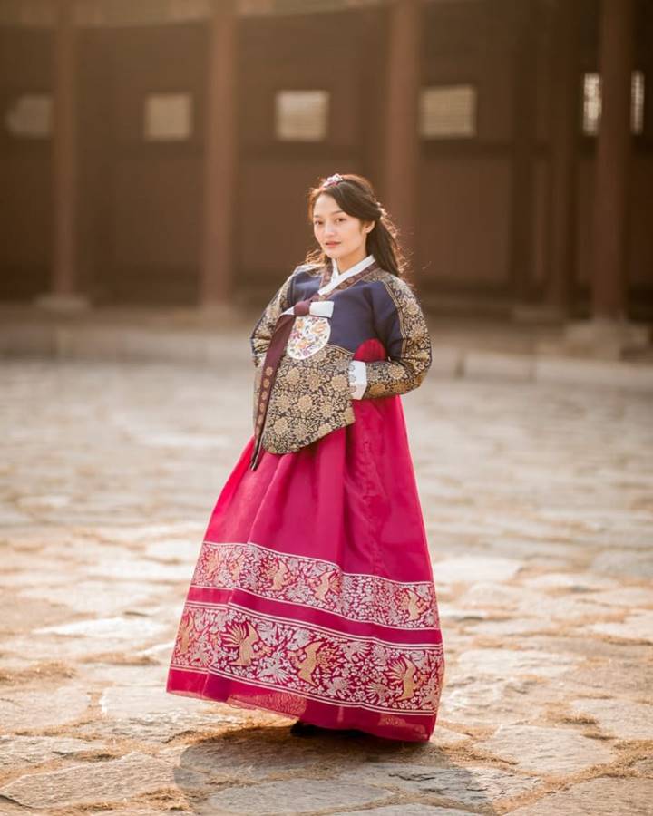 Pesona Kala Pakai Hanbok