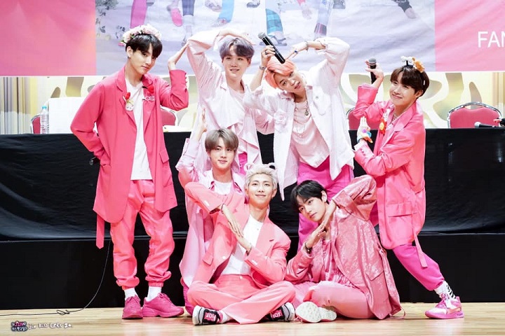 Kompak Bareng Member BTS