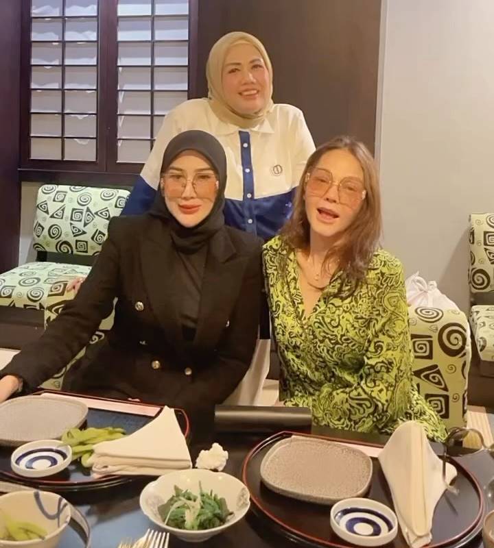 Dipuji Elly Sugigi