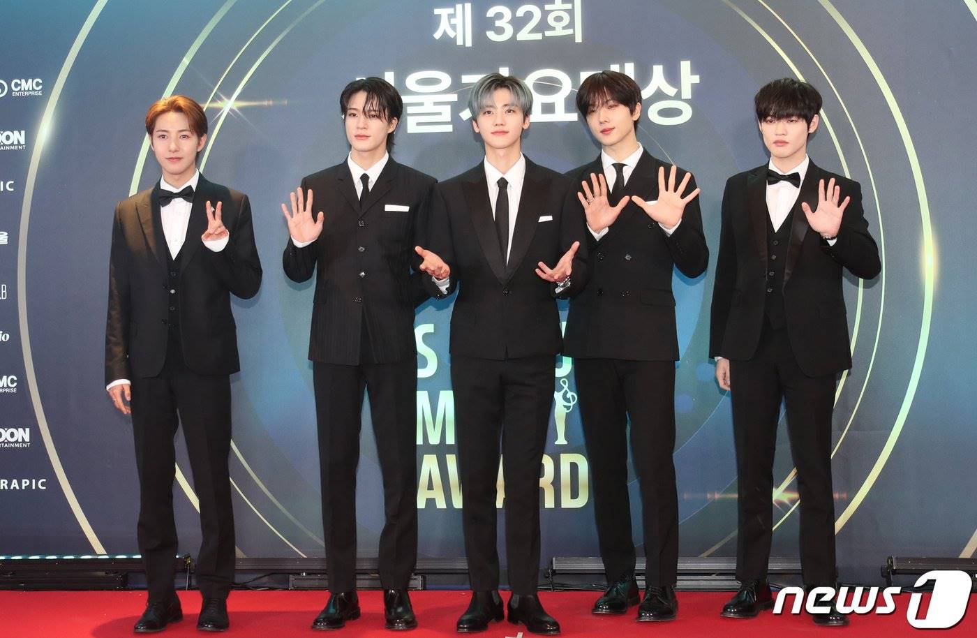 Penampilan NCT Dream di red carpet Seoul Music Awards 2023
