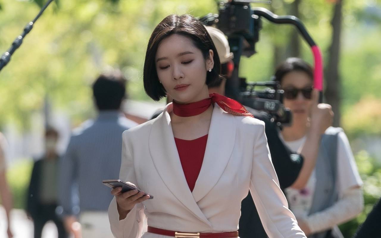 Sempat Viral, Kostum Ikonik Cha Joo Young di 'The Glory' Simpan Cerita Tak Terduga