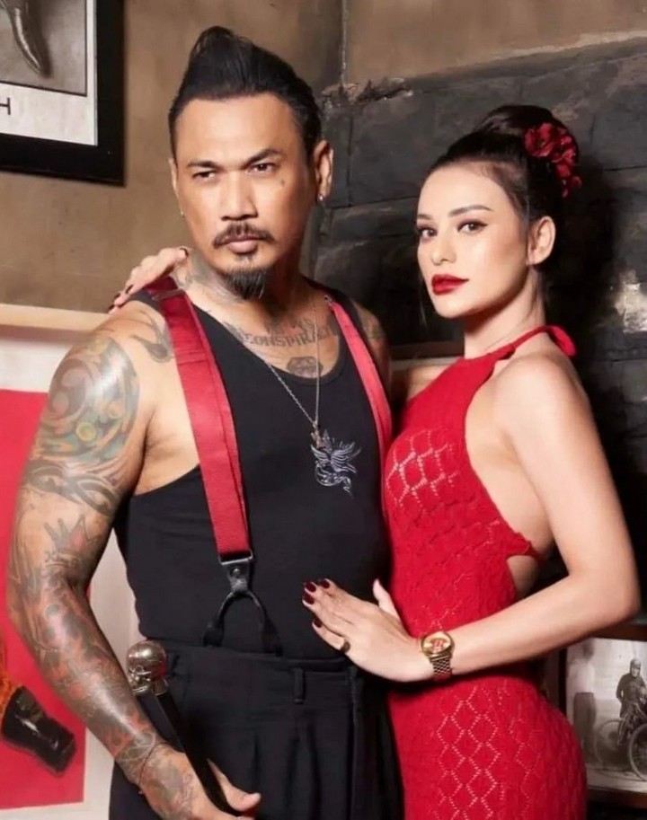 Jerinx SID dan Nora Alexandra (18 tahun)