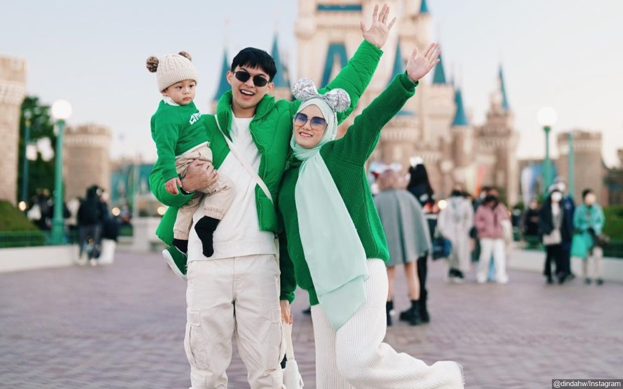 Dinda Hauw & Rey Mbayang Dadakan Bikin Maternity Anak Kedua, Hasilnya Lebih dari Ekspektasi