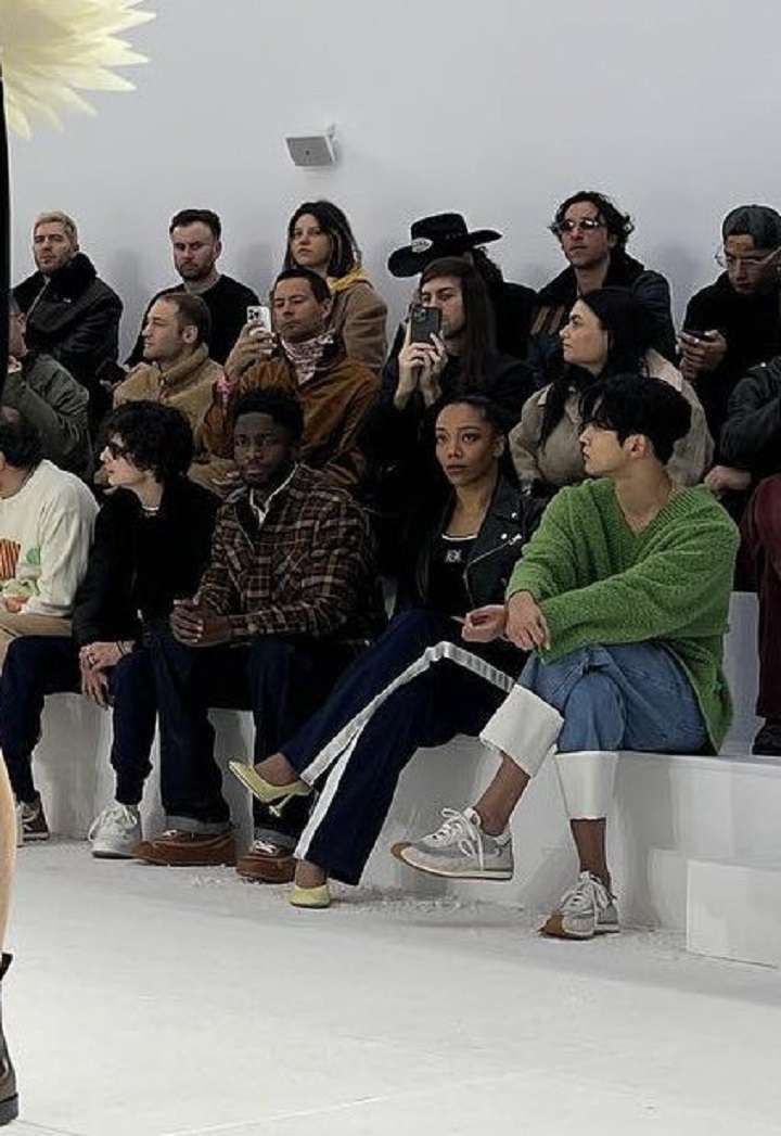 Satu Acara dengan Timothee Chalamet