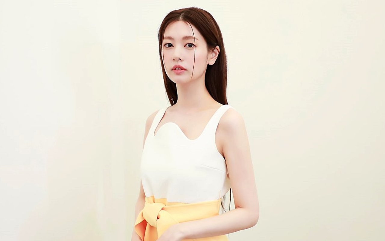 Jung So Min Tampil Ala Bangsawan Eropa, Siap Mulai Awal Baru di Panggung Teater