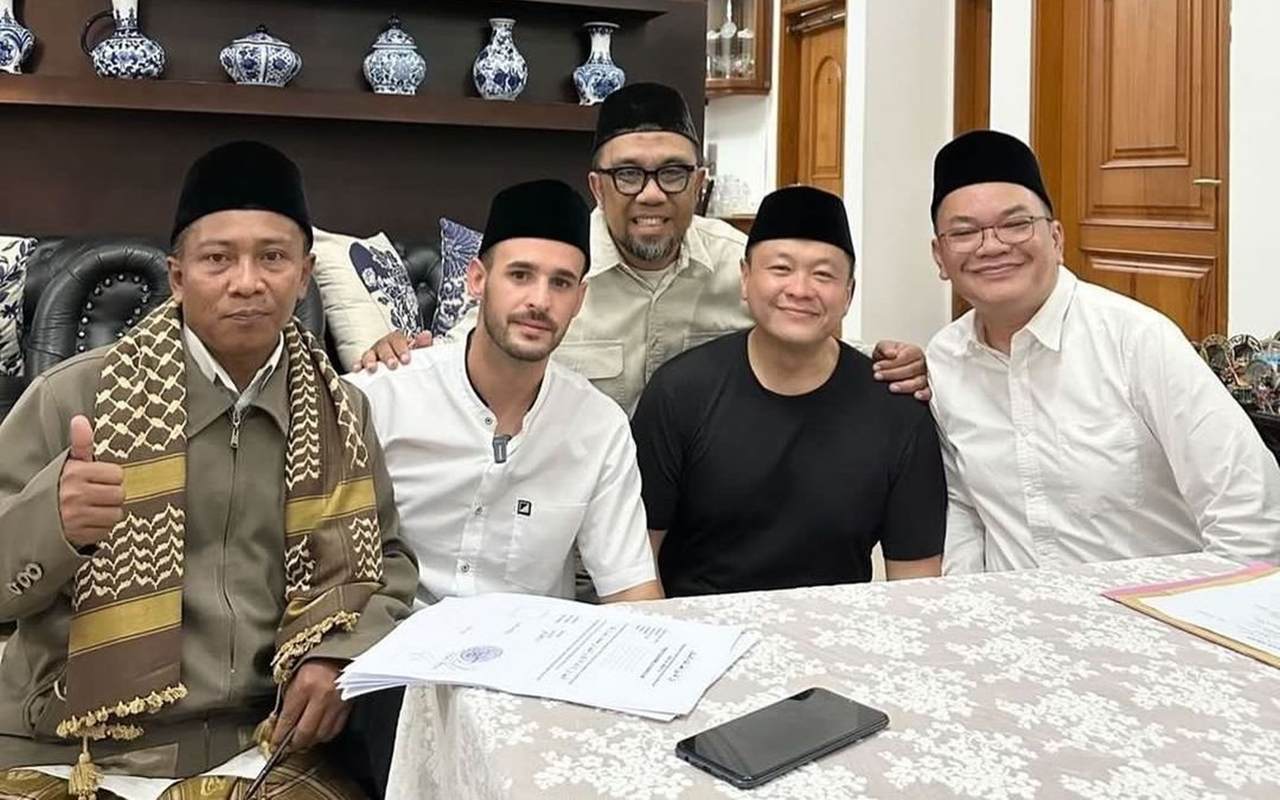 Antonio Dedola Pacar Nikita Mirzani Resmi Mualaf, Alasan Pindah Agama Mulia