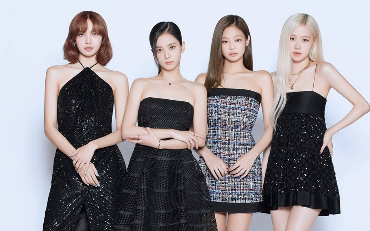 BLACKPINK Foto Bareng Ibu Negara Prancis, Style Rose Paling Beda