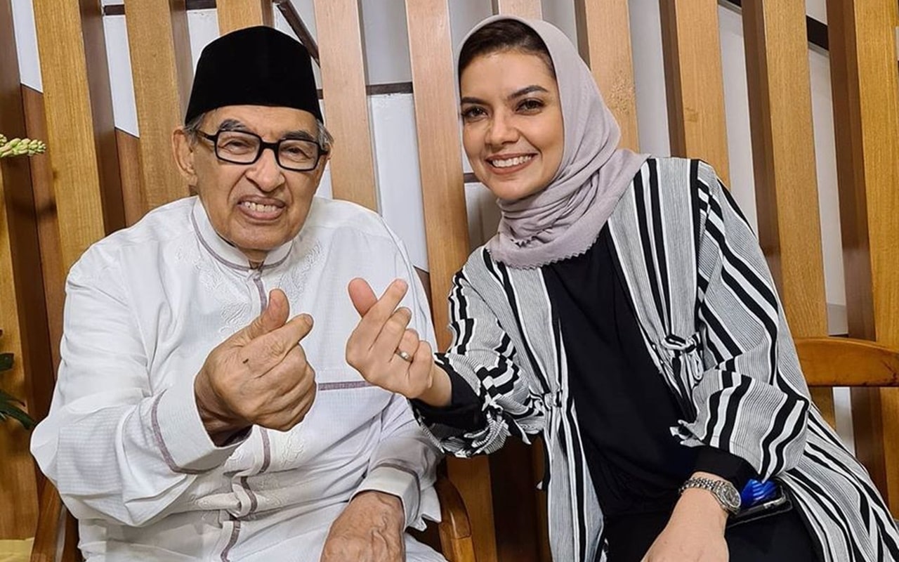 Najwa Shihab Tak Diwajibkan Ayah Pakai Jilbab, Pendapat Quraish Shihab Picu Perdebatan