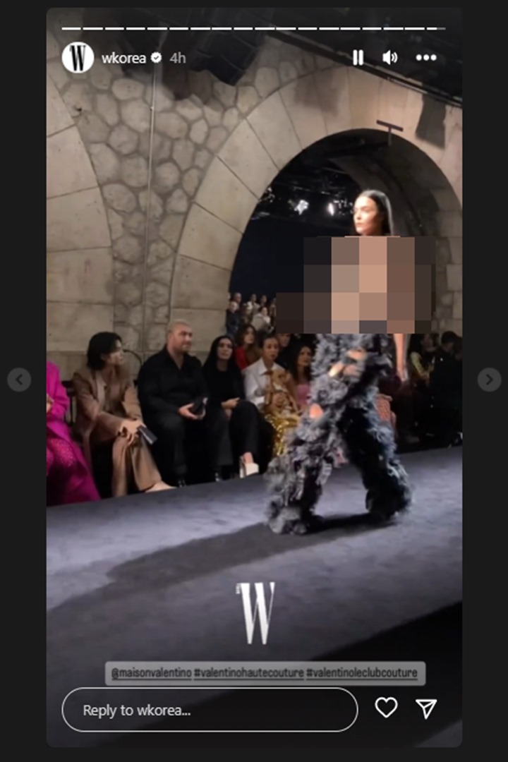 Suga BTS Jaga Pandangan Saat Model Seksi Lewat di Paris Fashion Week 2023