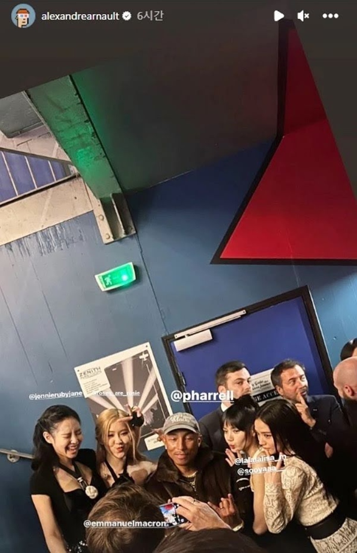 Presiden Prancis Tuai Kritikan Gara-Gara Jadi Fotografer BLACKPINK