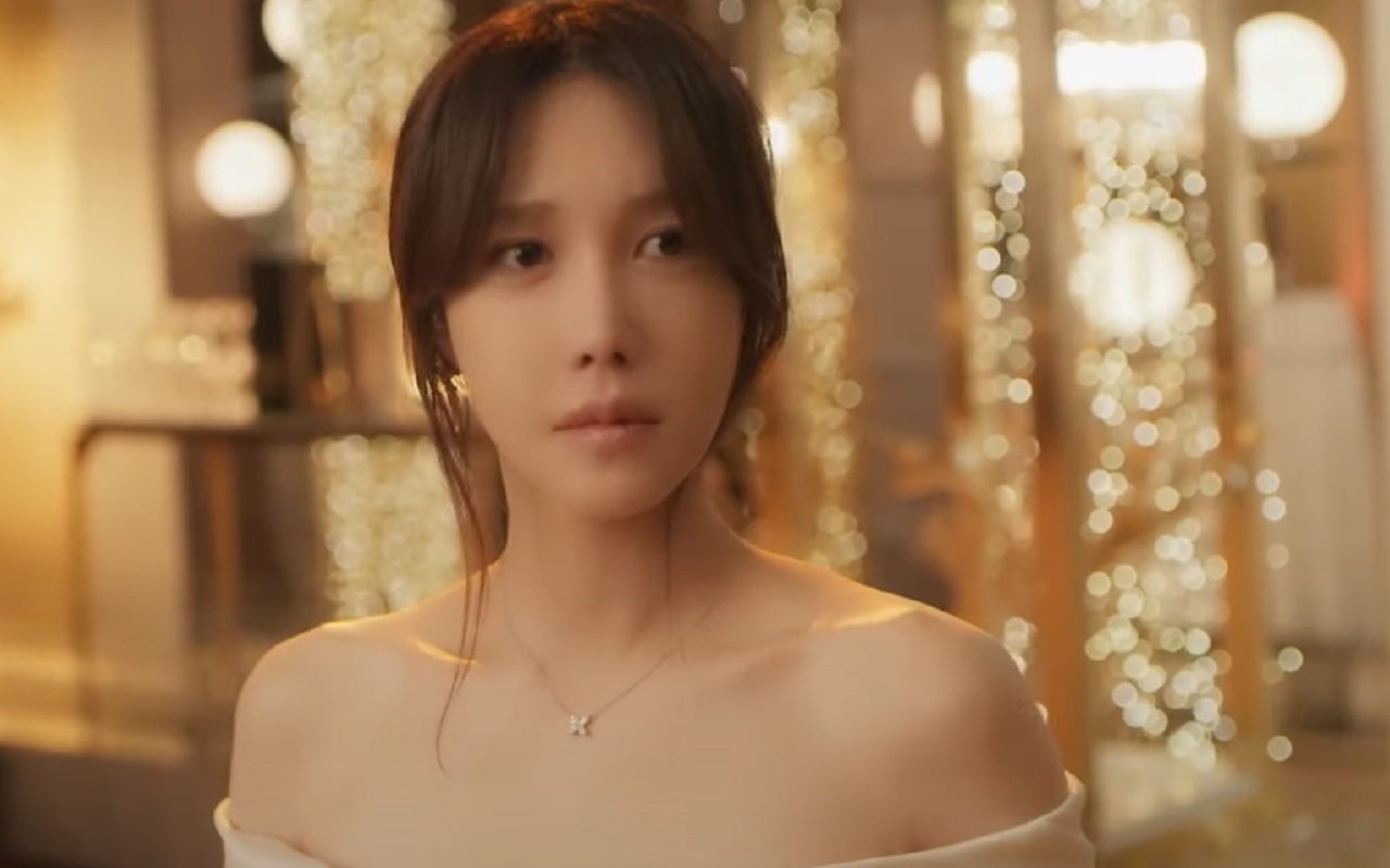 Kelewat Intens, Teaser Drama Baru Lee Ji Ah Punya Getaran Mirip 'Penthouse'