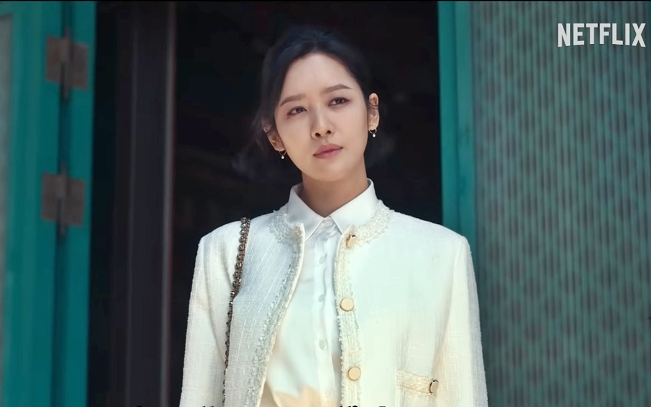 Sutradara 'The Glory' Tuai Kritik Dituduh Paksa Cha Joo Young Gunakan Gaun Terbuka