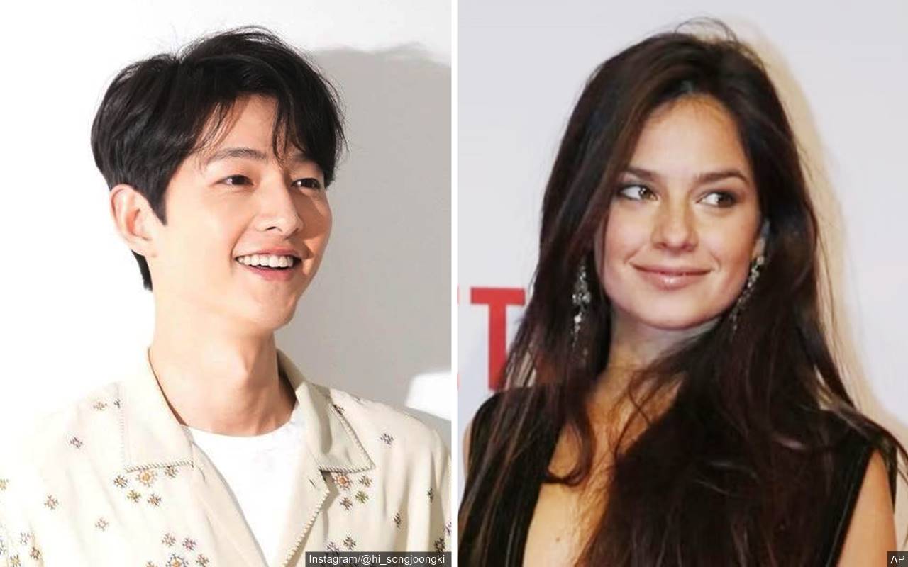 Song Joong Ki dan Katy Louise Saunders Dilaporkan Tinggal Bareng sejak Tahun Lalu