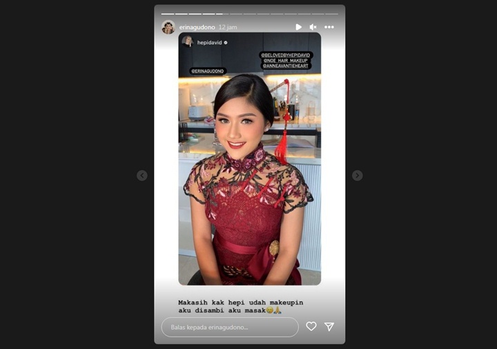 Erina Gudono Cantik-Elegan Kala Nonton Barongsai, Ada Fakta Lucu di Balik Riasan Flawless Erina Gudono Cantik-Elegan Kala Nonton Barongsai, Ada Fakta Lucu di Balik Riasan Flawless
