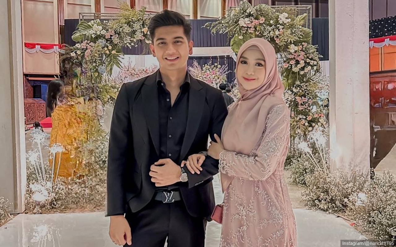 Ria Ricis Tunjukkan Test Pack Garis Dua ke Suami, Faktanya Mengejutkan