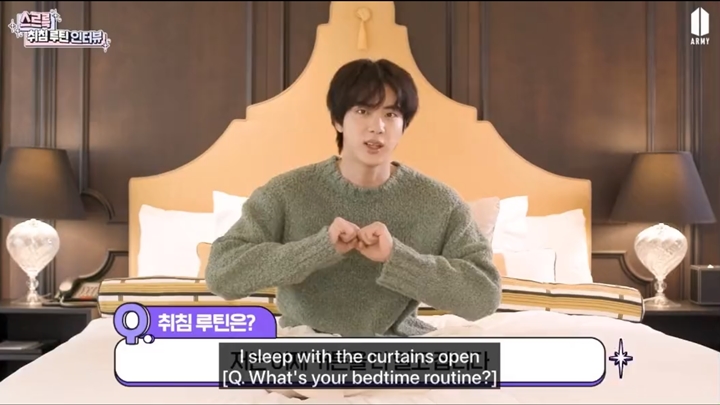 Jin BTS Bongkar Sederet Rutinitas Tidur Tak Terduga