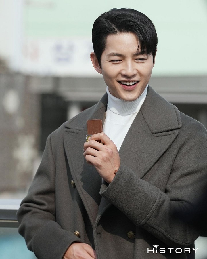 Song Joong Ki Lepas Status Duda Keren