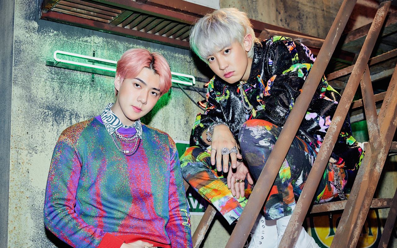 Chanyeol dan Sehun EXO Main Lato-Lato Hingga Makan Klepon di Fancon Jakarta