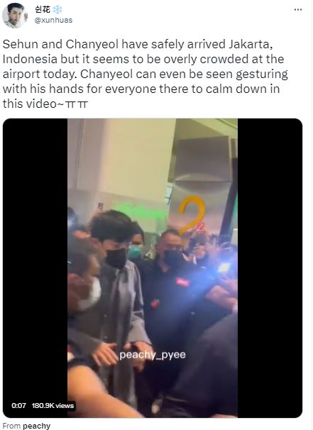 Kedatangan Chanyeol-Sehun di Indonesia Disambut Kerumunan Fans Picu Kekhawatiran
