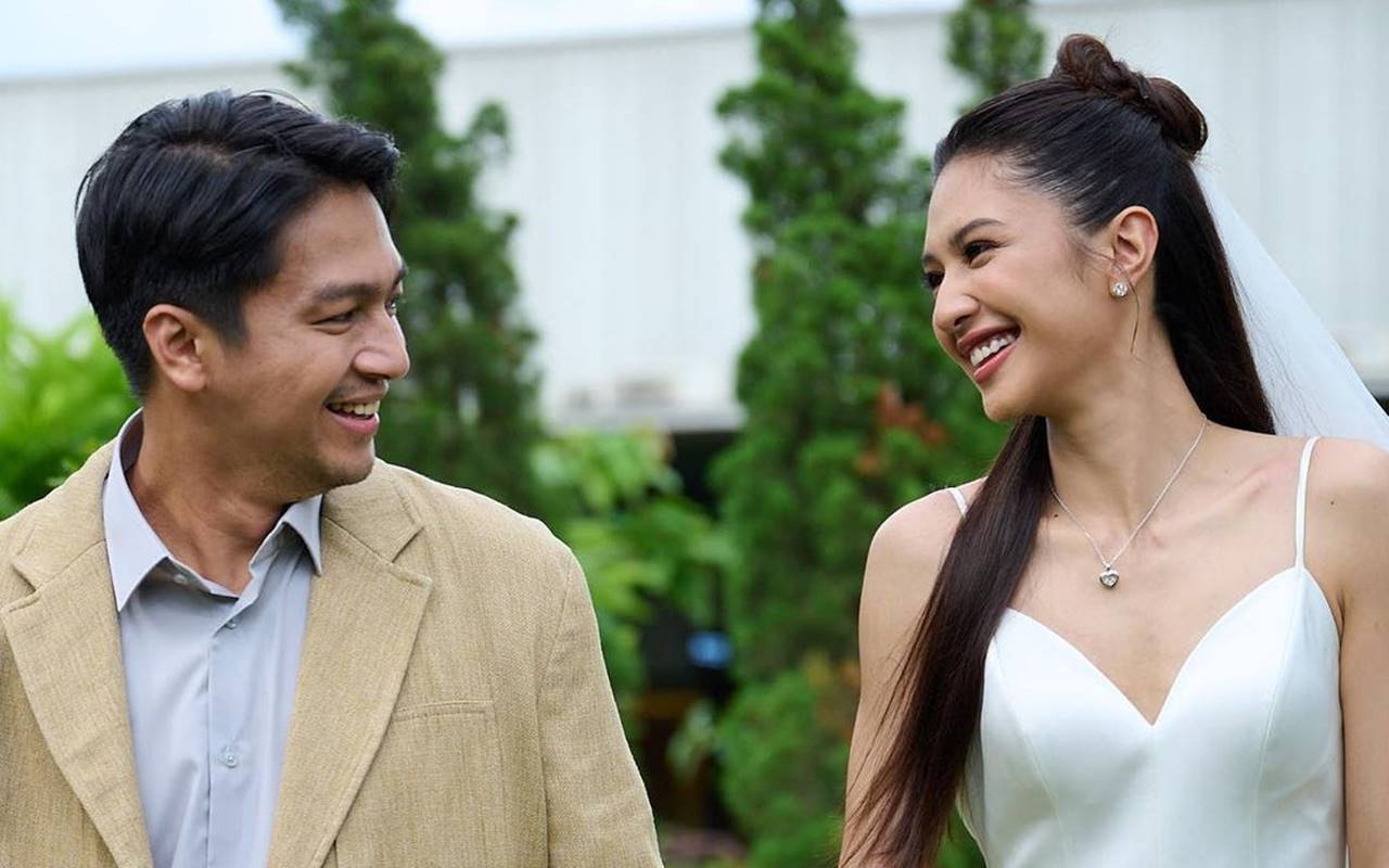Wajah Lelah Deva Mahenra Di Foto Honeymoon Terbaru Mikha Tambayong Buat Salfok