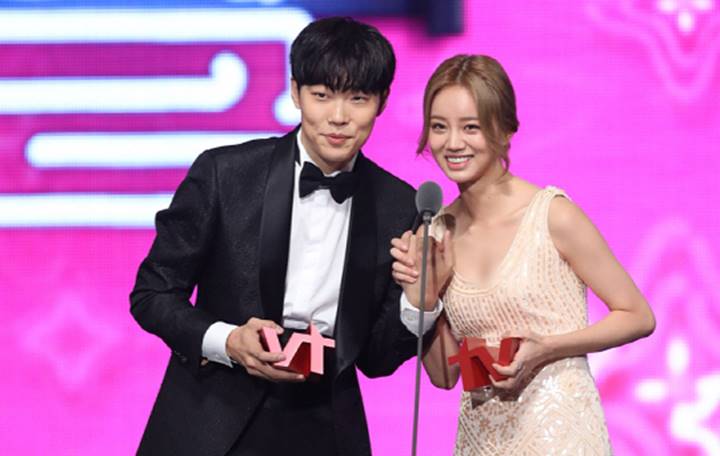 Ryu Jun Yeol dan Lee Hyeri