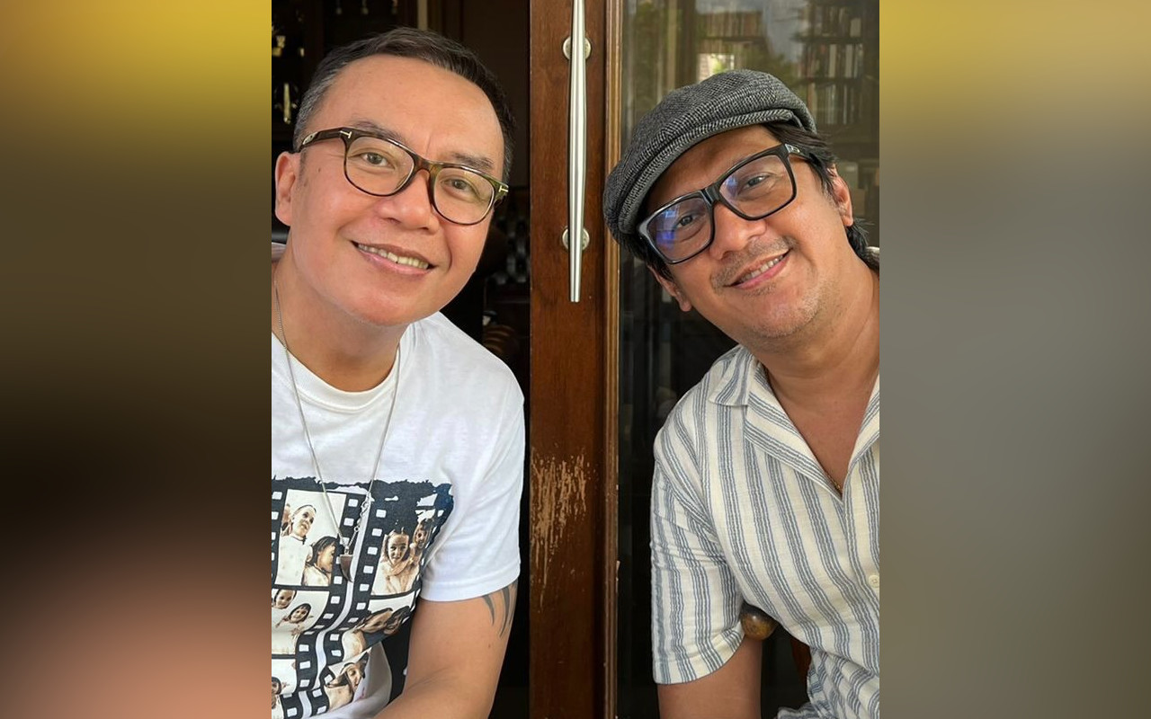 Lucunya Andre Taulany Isengi Ari Lasso Saat Latihan Vokal Untuk Konser Dewa 19