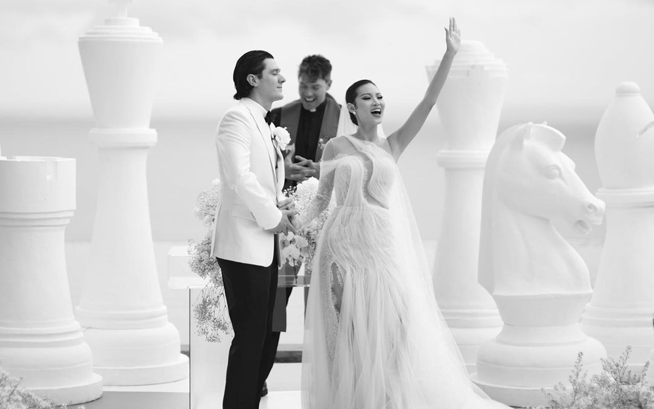 Nikah Diam-diam, Patricia Gouw Lega Akhirnya Bisa Bebas Pamer Foto Prewed