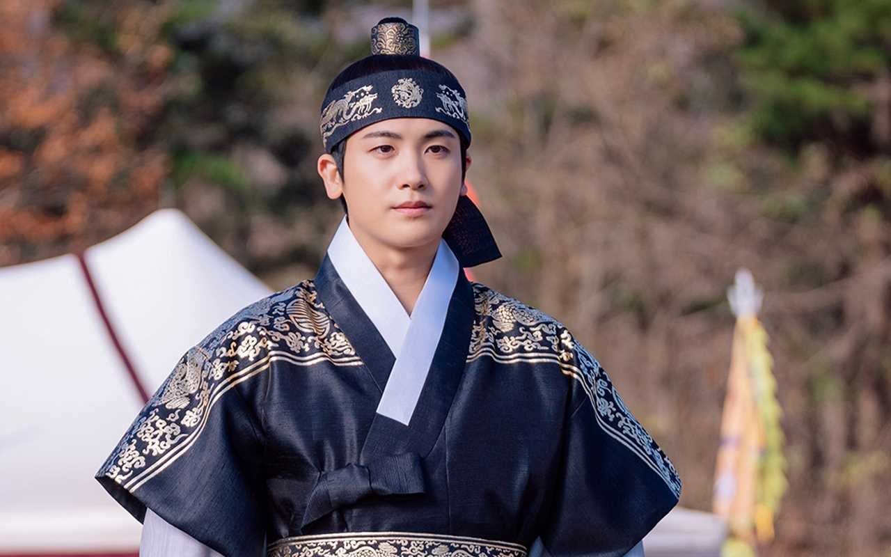 Akting Park Hyung Sik Bintangi Drama Sageuk 'Our Blooming Youth' Disorot Media Korea