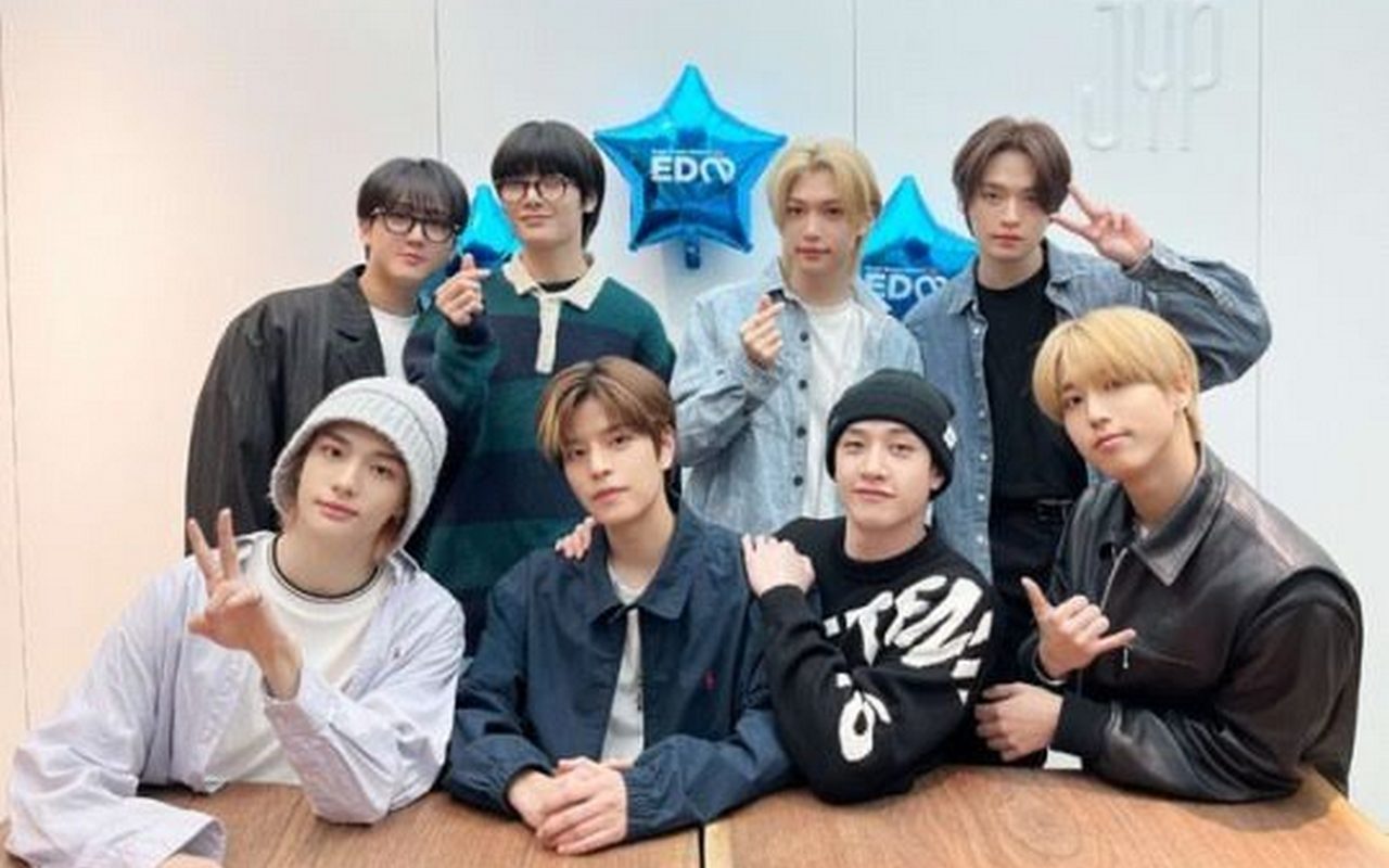 Stray Kids Beri Kejutan Manis Fans dengan Penyakit Mematikan di Berbagai Belahan Dunia