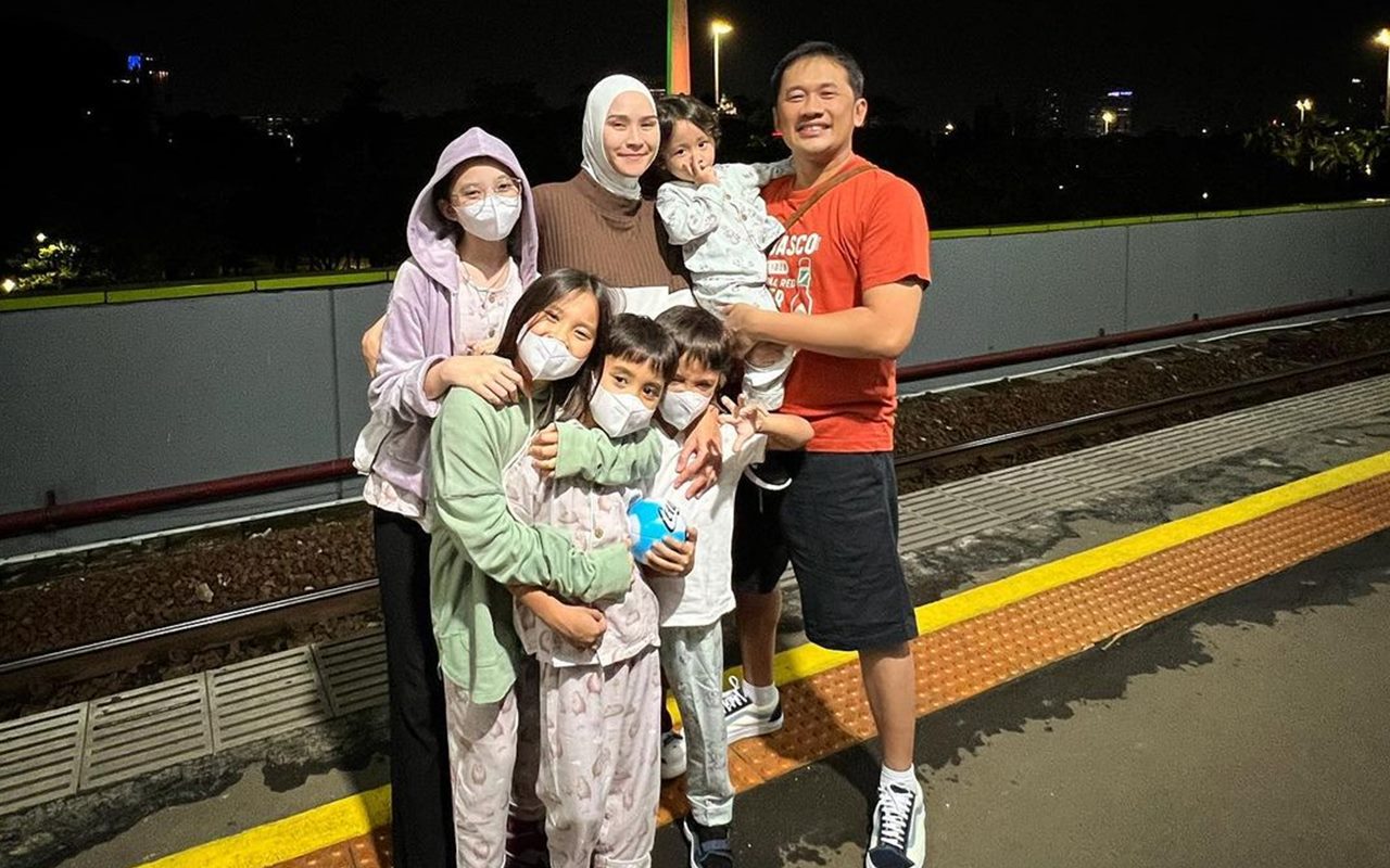 Anak Bungsu Hanung Bramantyo Sempat Dilarikan ke UGD Usai Alami Sesak Napas, Aksi Joget Bikin Salfok