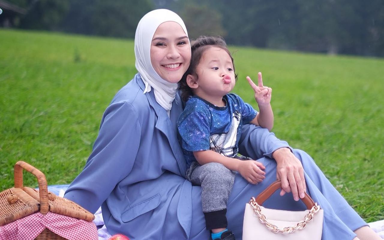 Kondisi Putra Bungsu Zaskia Adya Mecca Bikin Tak Tega Usai Sempat Dilarikan ke UGD