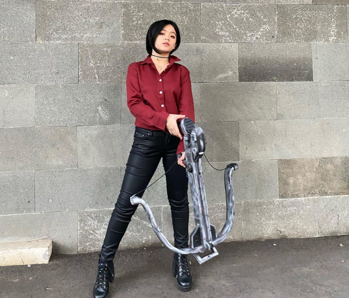 Seksi Namun Imut Saat Cosplay Ada Wong