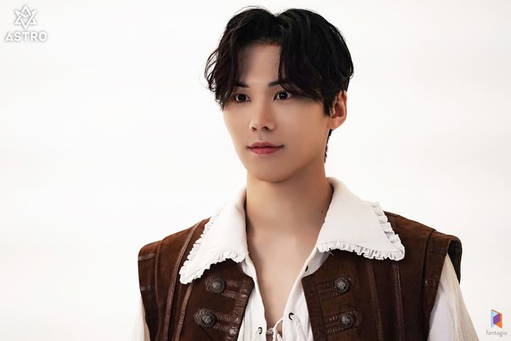 Hengkang dari ASTRO dan Fantagio