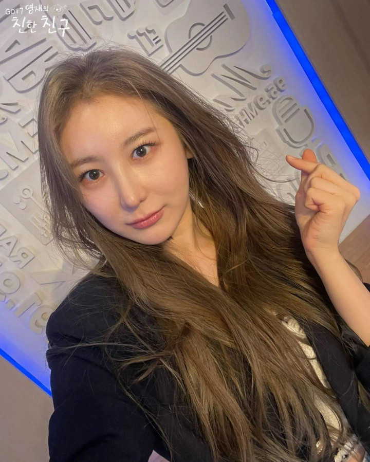 Lee Chaeyeon Dituding Oplas Hidung, Instagram Banjir Komentar Negatif