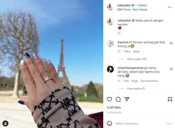 Wika Salim Diduga Dilamar Kekasih di Paris, Cincin Pada Jari Manis Bikin Salfok