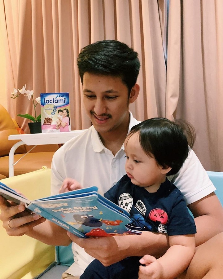 Temani Arrasya Baca Buku