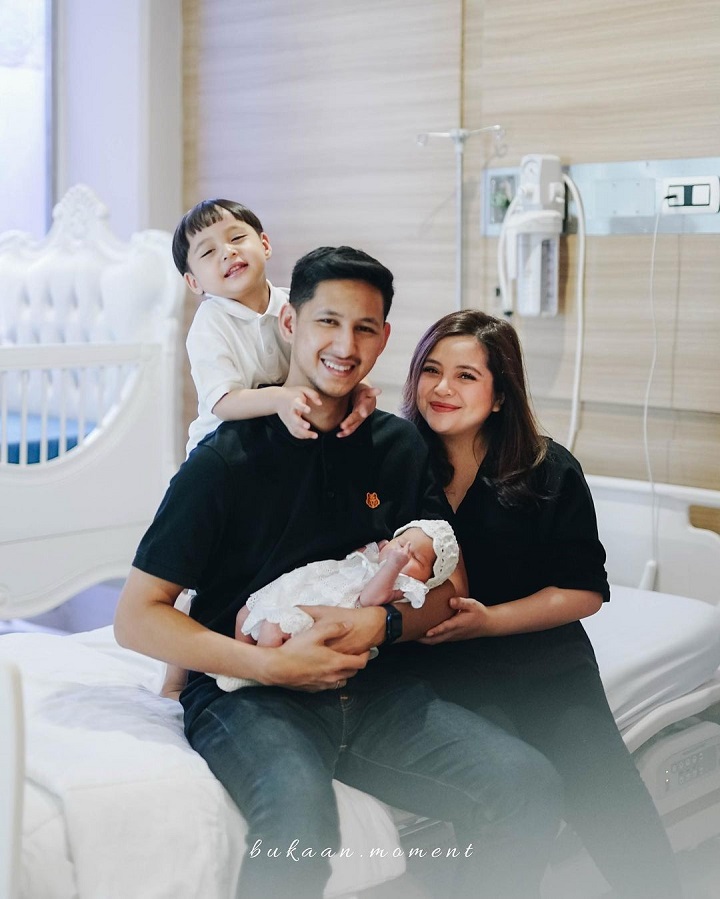  Perkenalkan baby Shafa dengan Lembut ke Arrasya