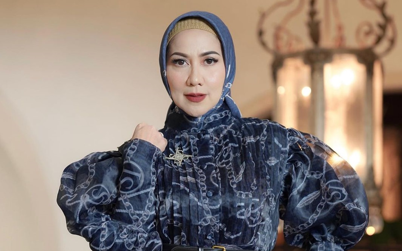 Venna Melinda Sebut Cincin Hadiah dari Ferry Irawan Belum Lunas, Ibu Mertua Marah