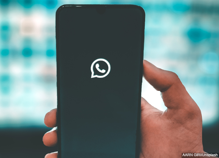 Tutup Aplikasi WhatsApp Secara Paksa