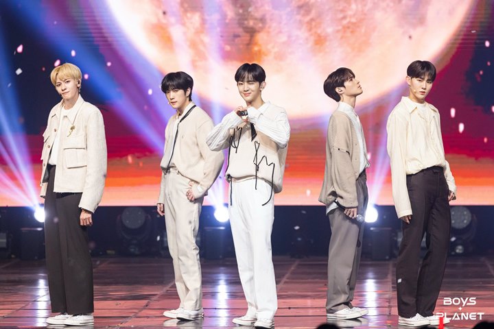 \'Home\' SEVENTEEN Jadi Lagu Evaluasi, Peserta \'Boys Planet\' Terintimidasi