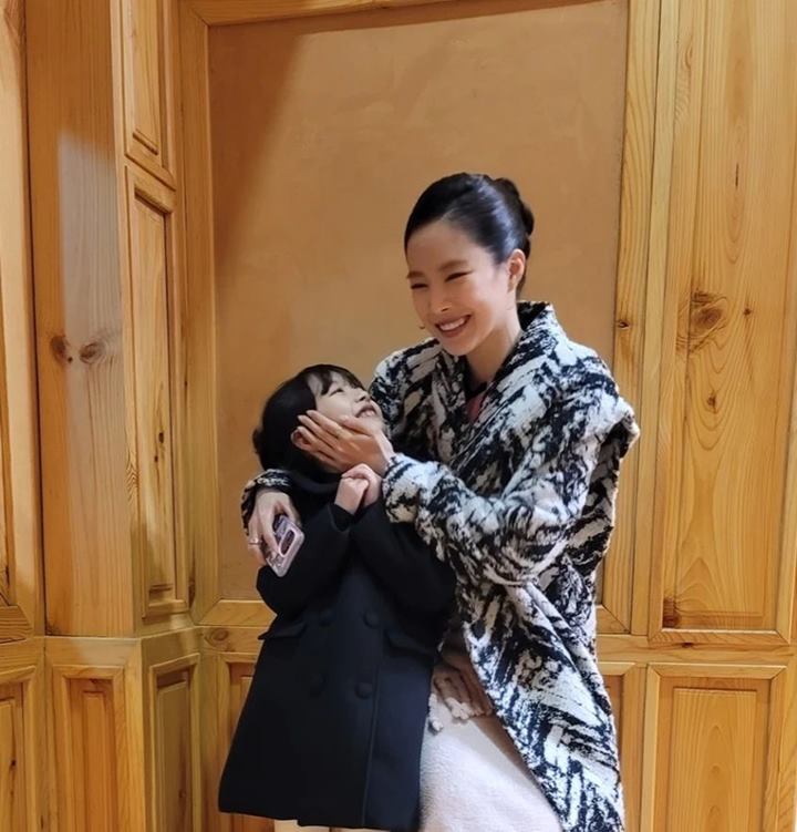 Momen Gemes Bareng Son Na Eun