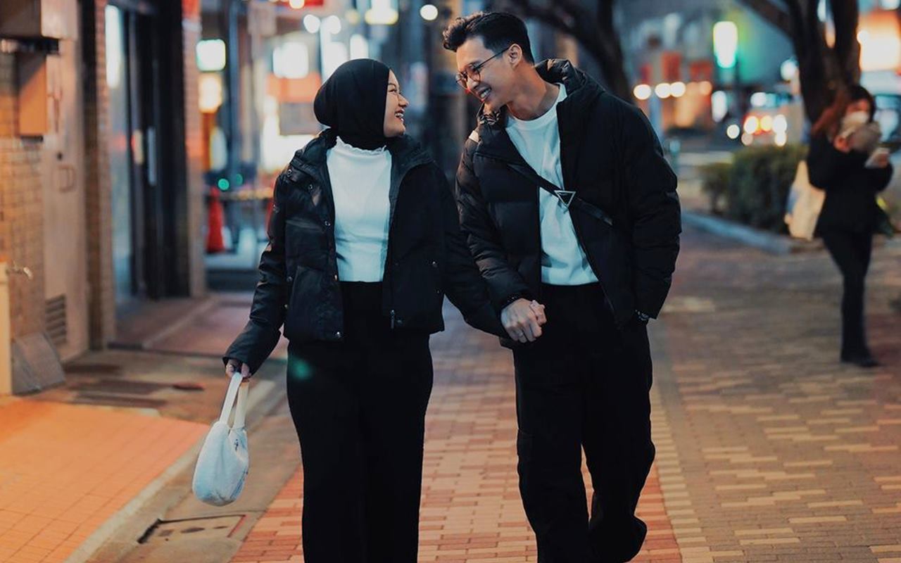 Rey Mbayang Ngenes Dinner Romantis Bareng Dinda Hauw Sempat Digagalkan Sang Anak