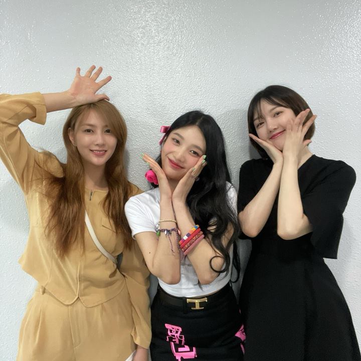 Joy Red Velvet Cs