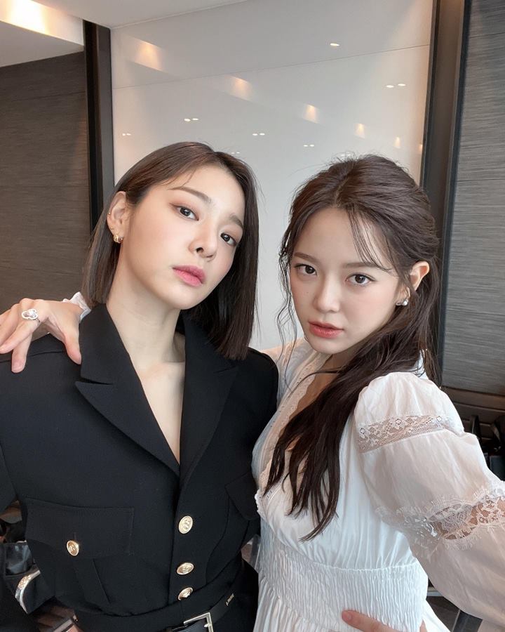 Seol In A dan Kim Sejeong