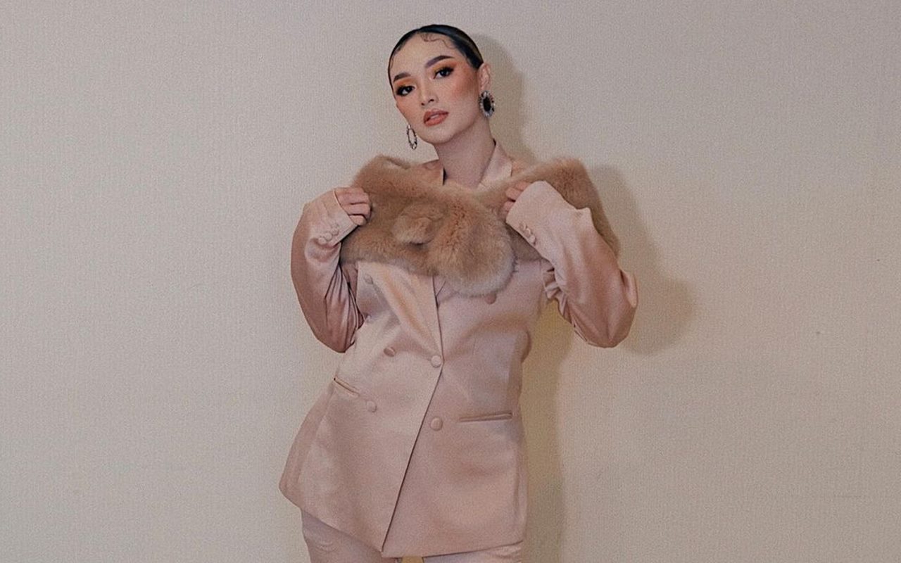 Tubuh Berisi Zaskia Gotik Kembali Curi Perhatian